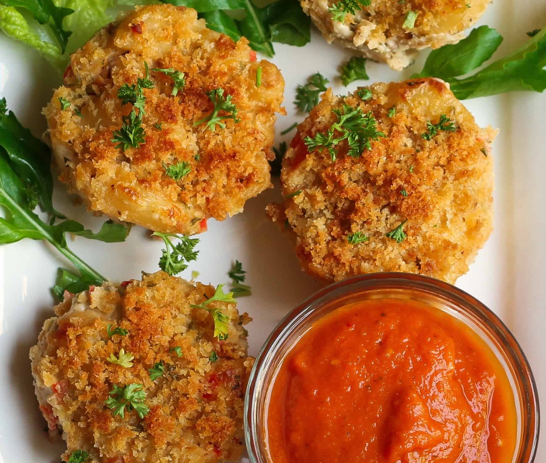 Mac'n Cheese Muffins vegetarian, savoury, cheese, savoury muffin,easy baking, dinner, lunch box, snack, easy recipe, eggless