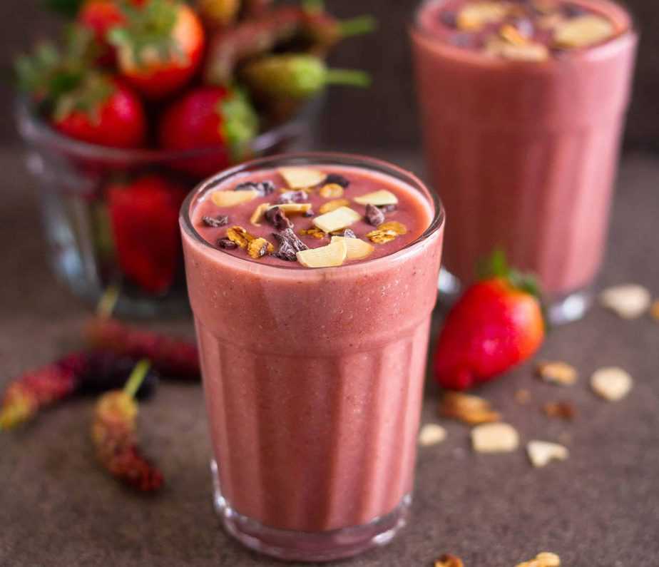 Mixed Berry Smoothie healthy fruits seasonal yogurt probiotic