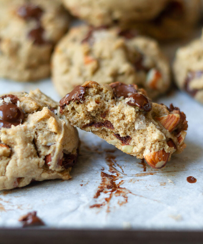 Chewy and Delicious Gluten-Free Chocolate Chip Cookies Recipe
