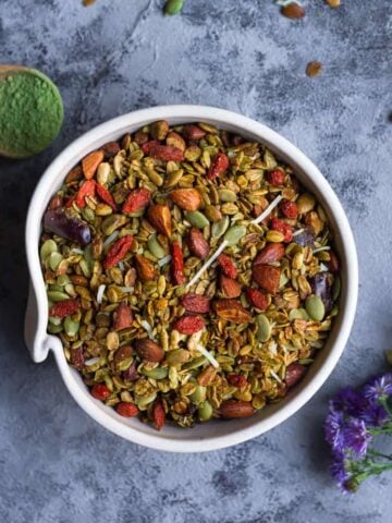 Matcha granola