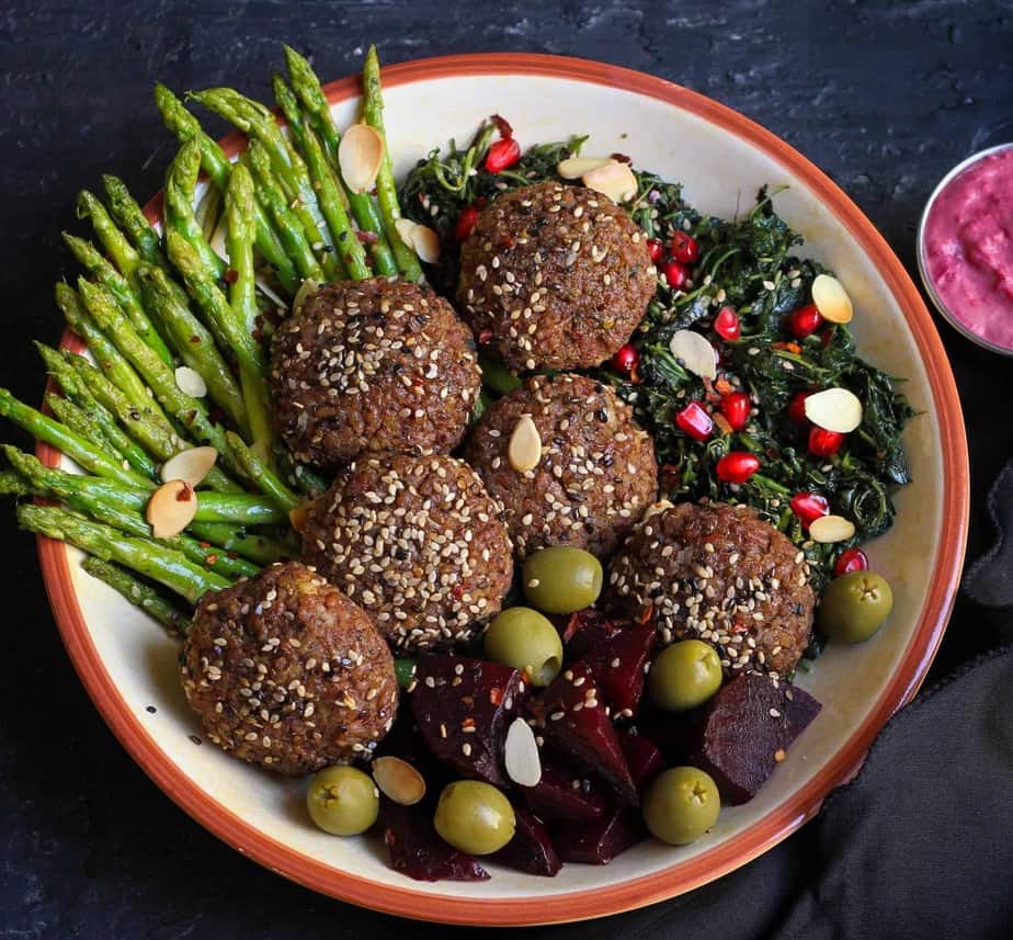 Baked Red Rice Falafels with beetroot hummus