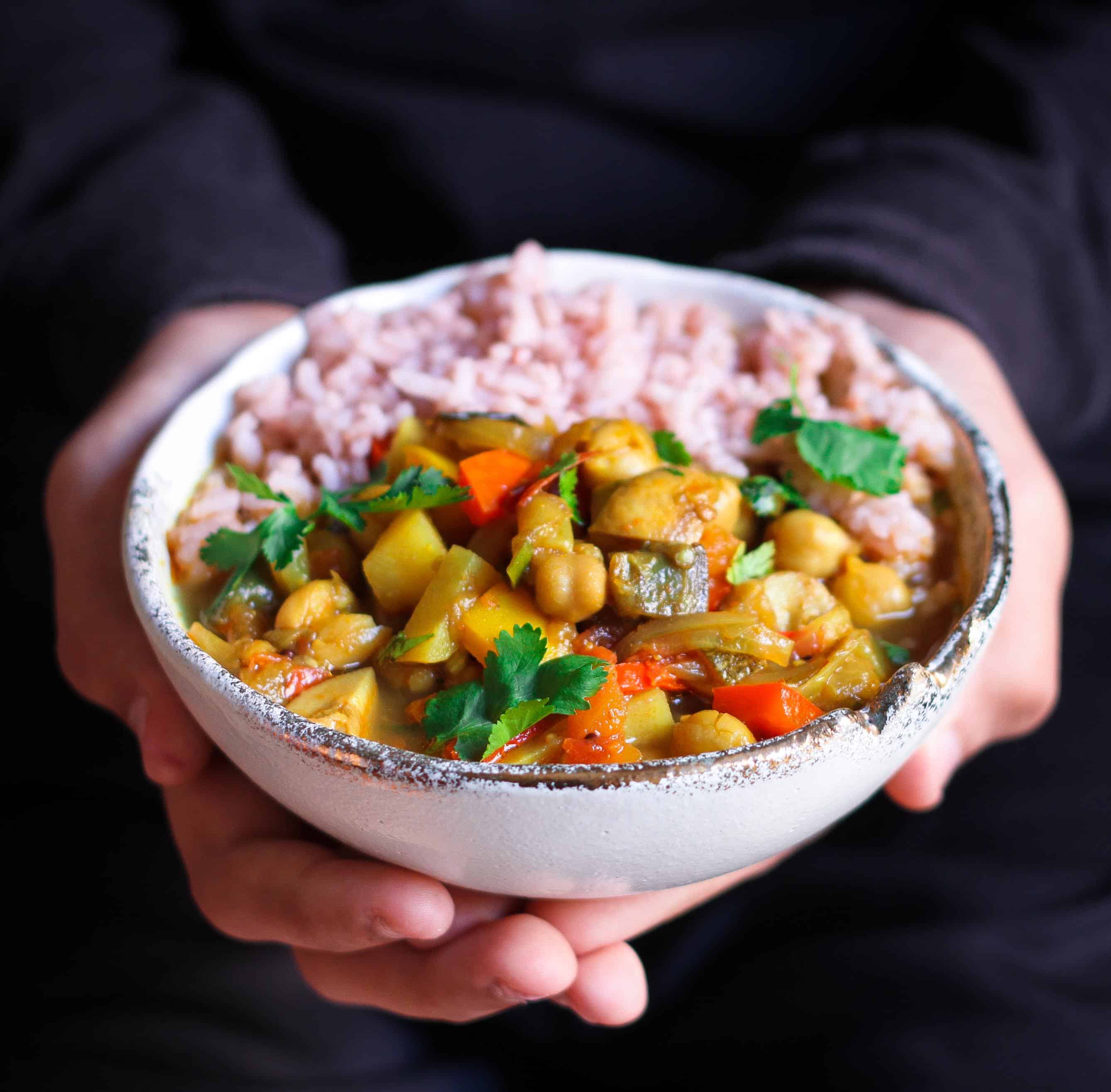 Moroccan Vegetable Stew vegan, colourful, easy recipe, vegetables, chickpeas, protein