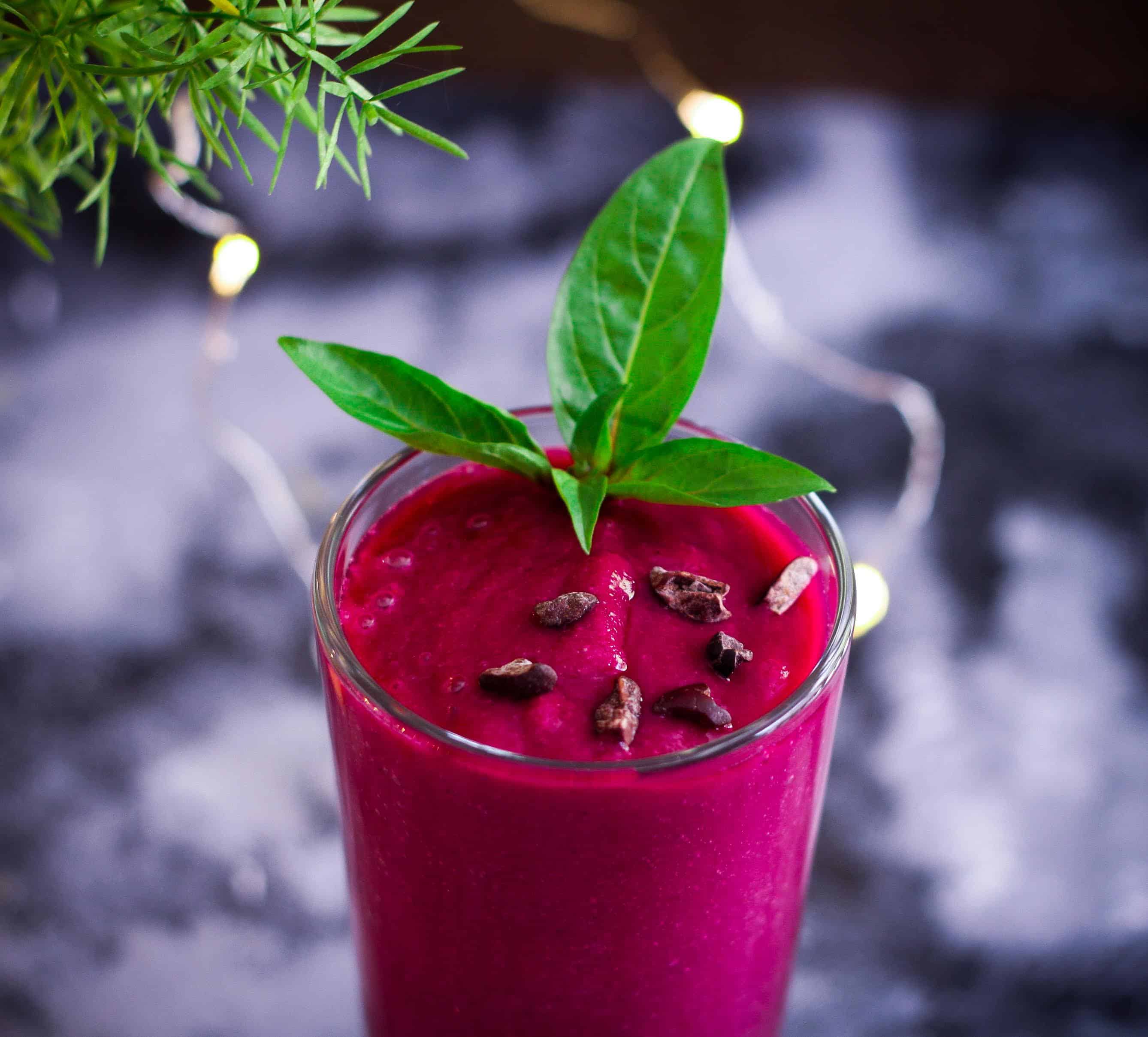 Mulberry Mango Beet Smoothie vegan fruits summer healthy banana-free,refined sugarfree