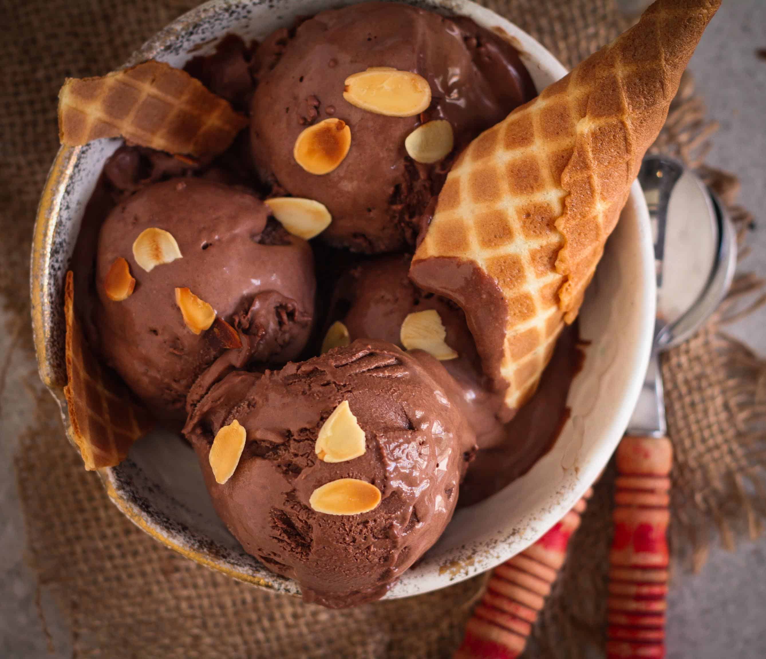 Chocolate Almond Ice Cream summer treat dark chocolate 