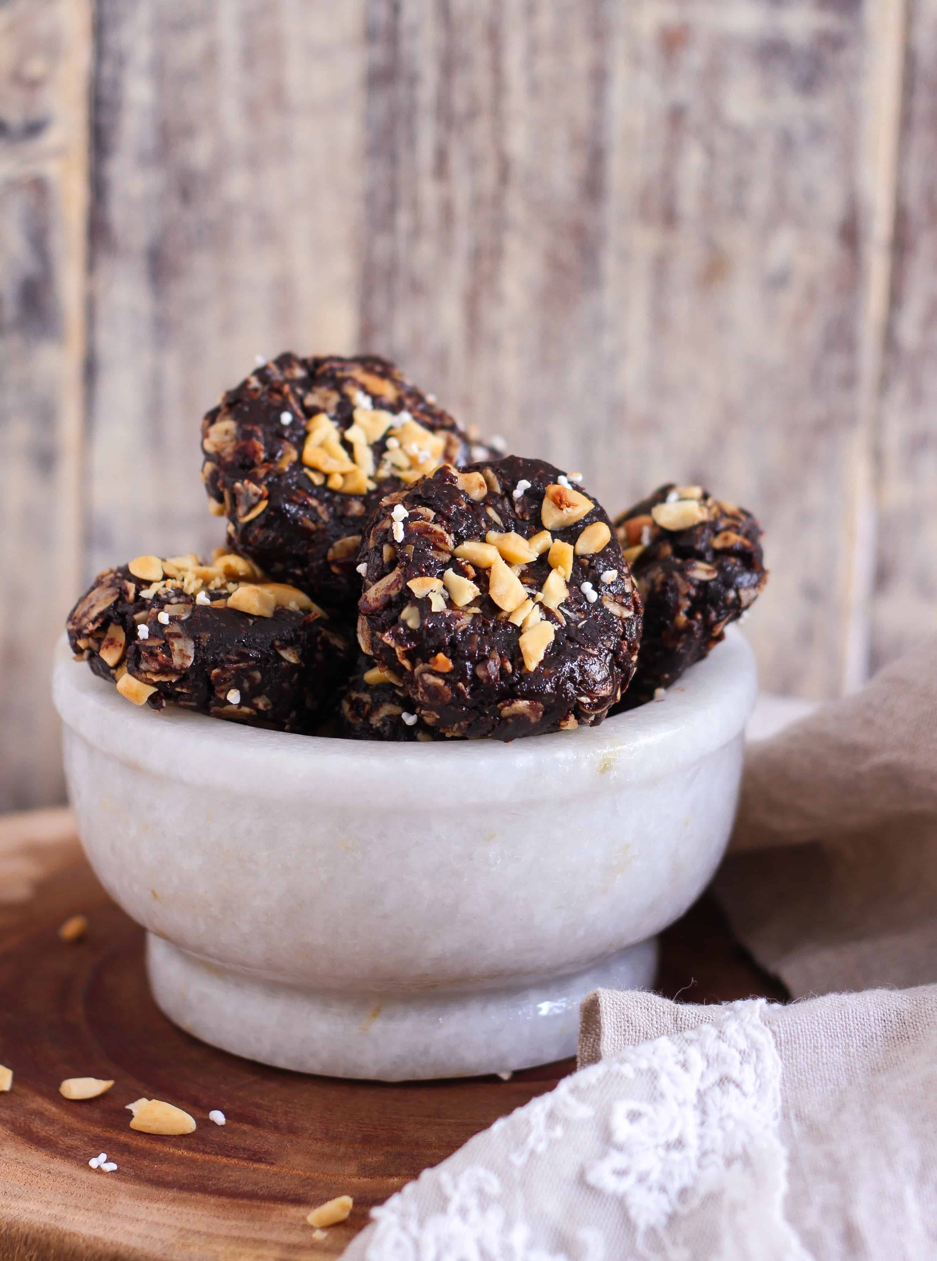 No bake peanut butter chocolate cookies vegan dairy free healthy easy recipe