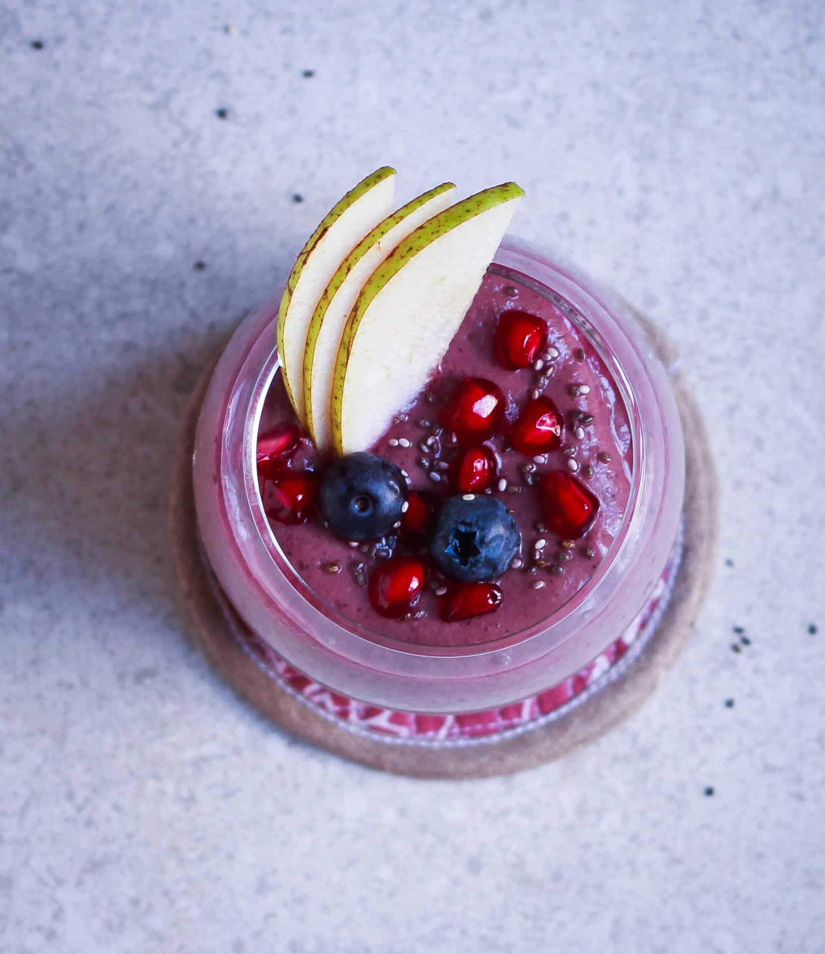 pear blueberry ginger smoothie vegan refined sugarfree healthy breakfast