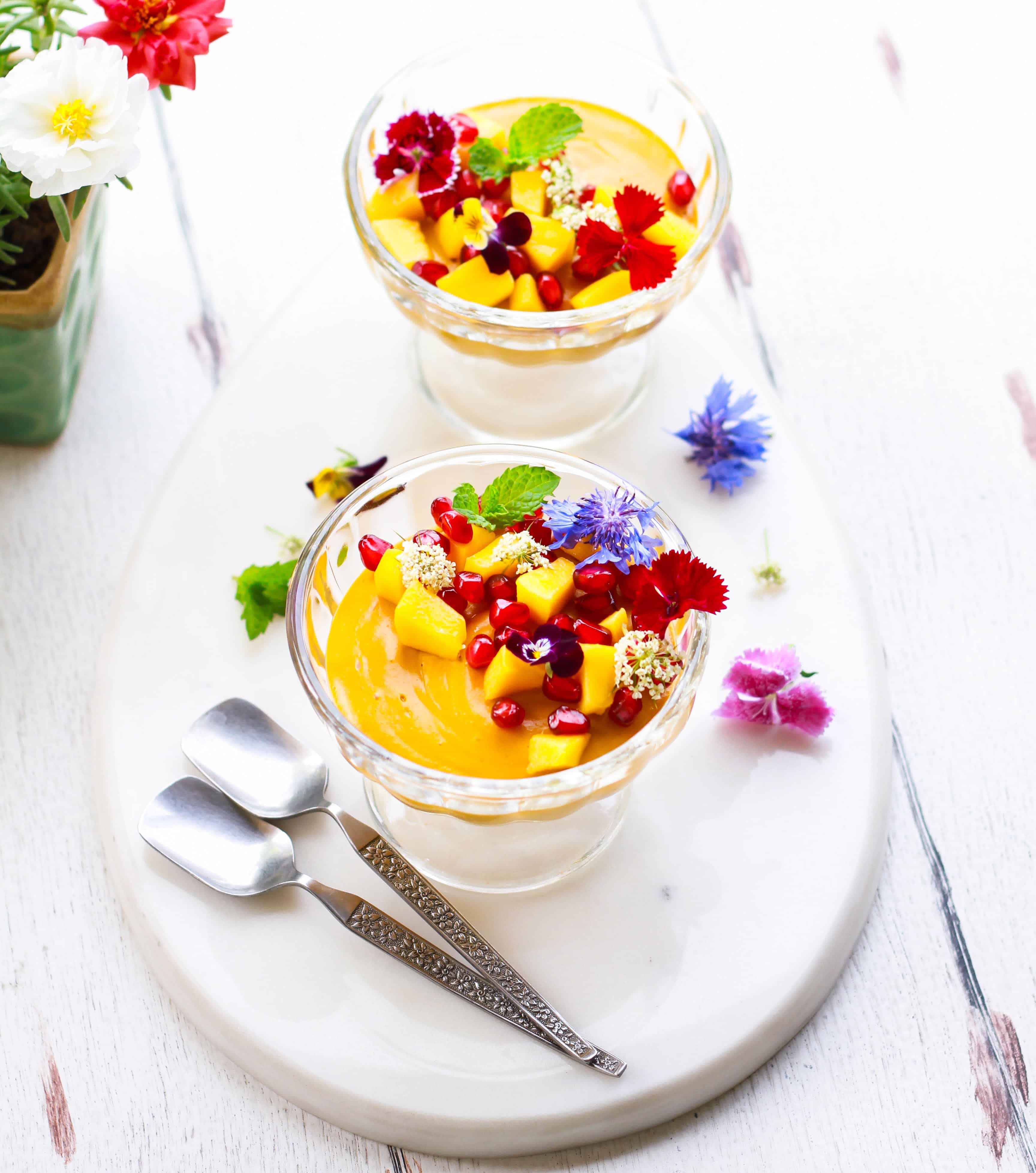 Mango Coconut Panna Cotta, A vegan & glutenfree dessert.