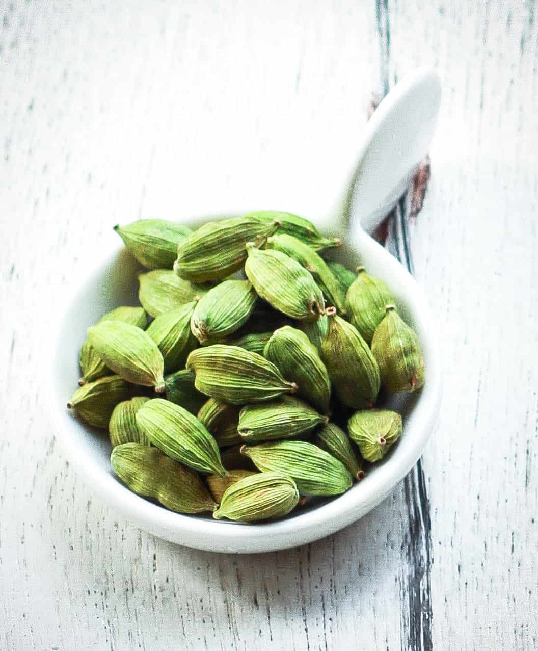 Cardamom / Elaichi Spice Healthy benefits