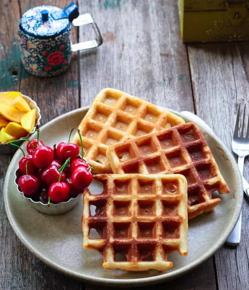 Easy Sourdough Waffles | Vegan waffles recipe