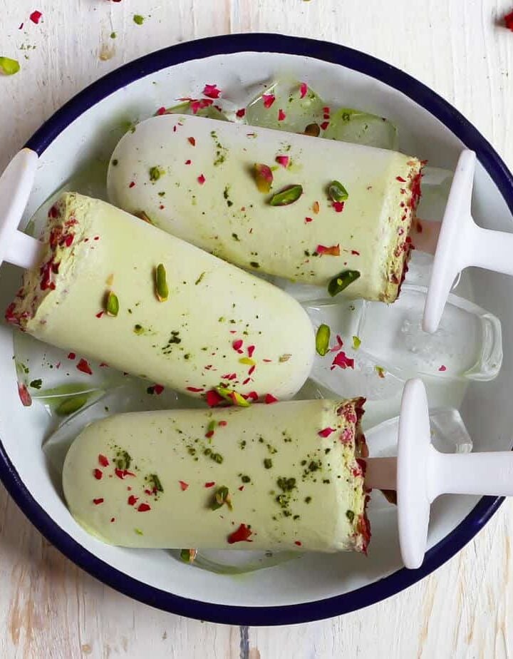 Pistachio Matcha Popsicles | Easy vegan popsicles