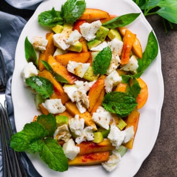 Peach Mozzarella Salad | Easy Summer Salad