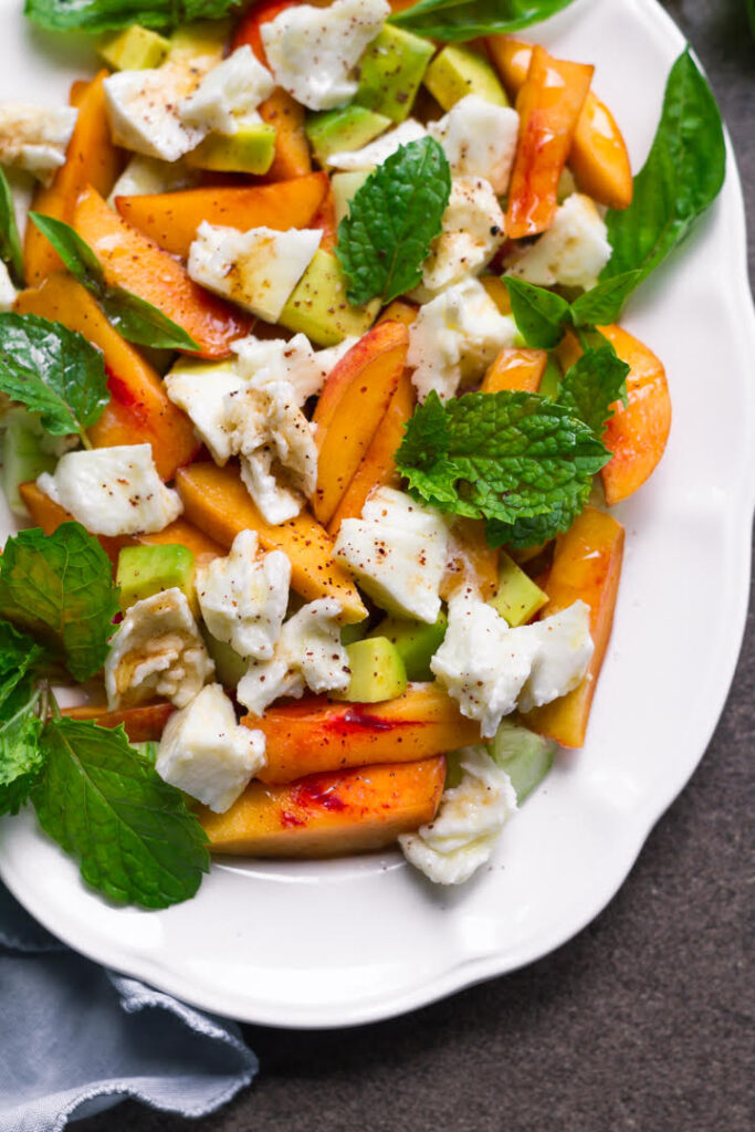 Peach Mozzarella Salad | Easy Summer Salad