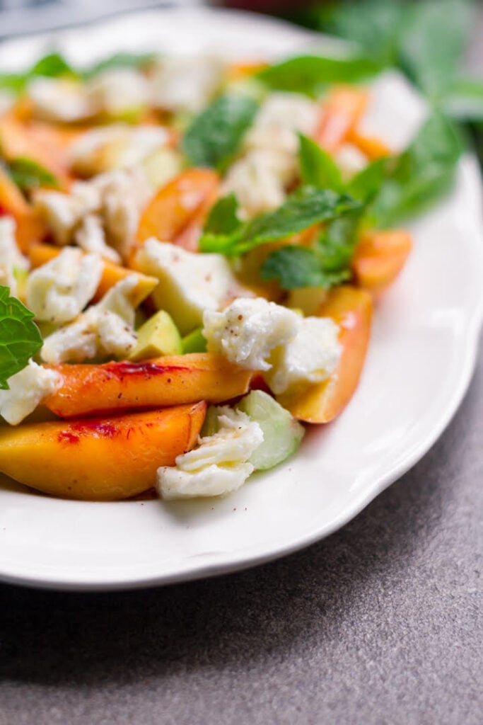 Peach Mozzarella Salad | Easy Summer Salad