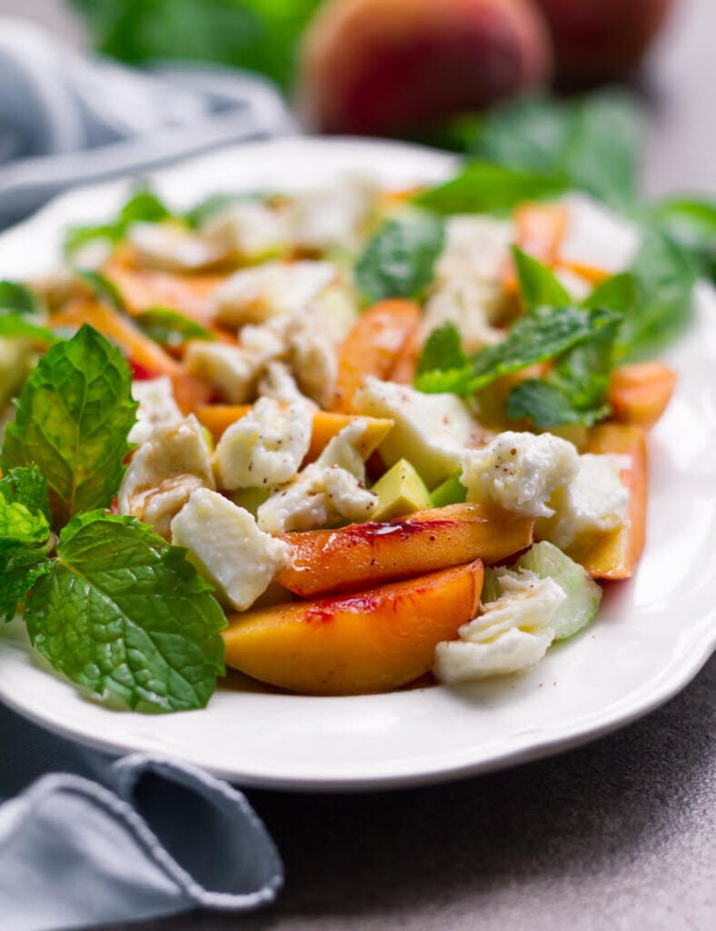 Peach Mozzarella Salad | Easy Summer Salad