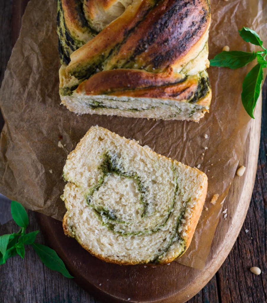 Braided Pesto Bread | Easy vegan no knead recipe