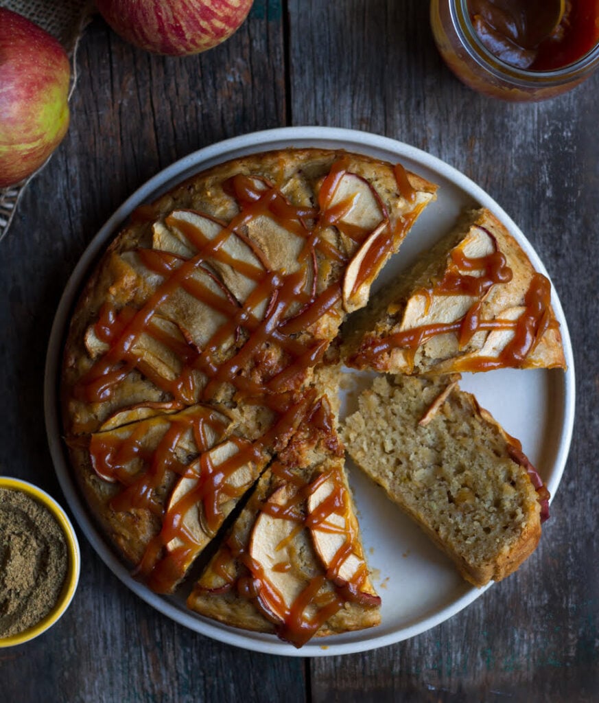 Chai-Spiced Apple Cake | Easy vegan apple cake recipe