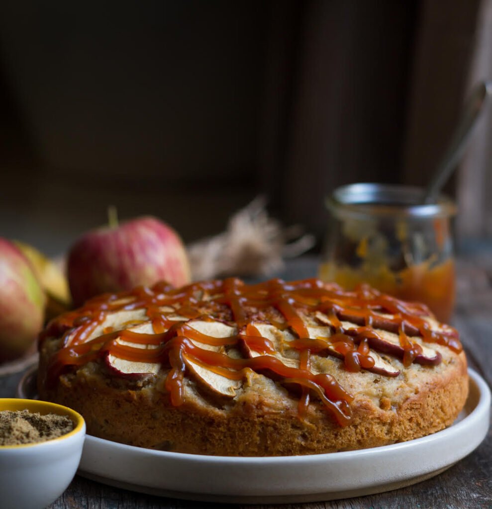 Chai-Spiced Apple Cake | Easy vegan apple cake recipe