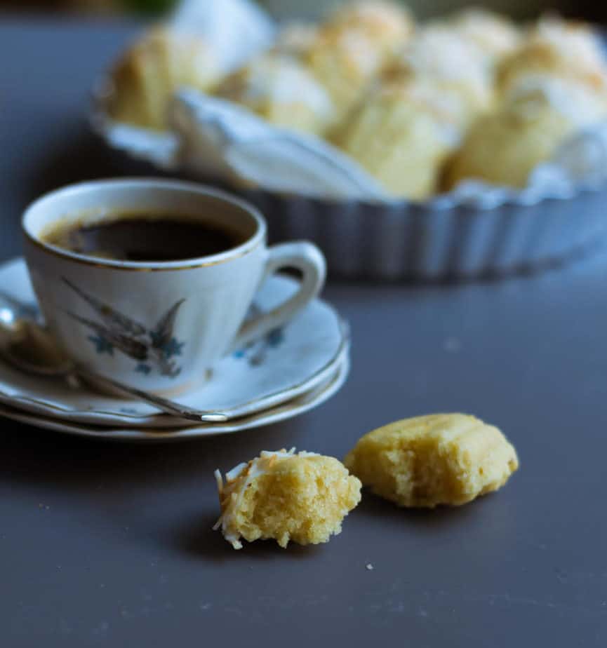 Coconut Ginger Madeleines | Easy vegen coconut madeleines recipe