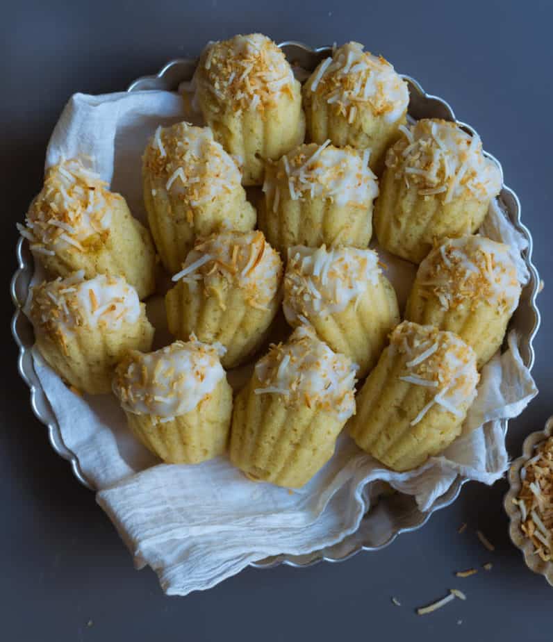 Coconut Ginger Madeleines | Easy vegen coconut madeleines recipe
