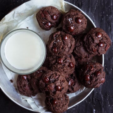 Eggless Double Chocolate Chip Cookies | Easy cookie recipe