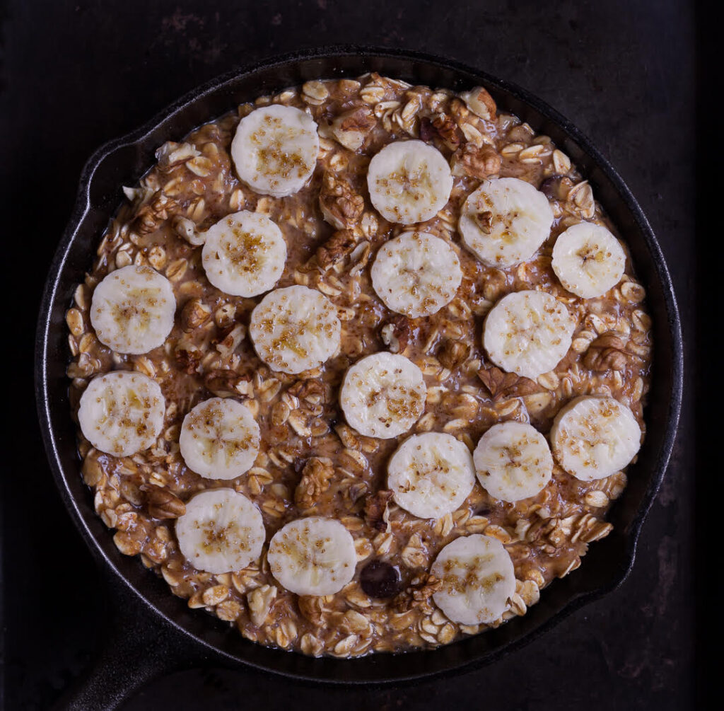 Banana Baked Oatmeal | Easy vegan baked oatmeal recipe