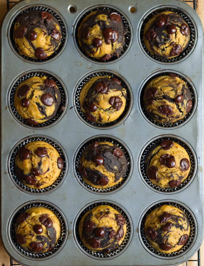 Chocolate Pumpkin Swirl Muffins | Easy vegan pumpkin muffin recipe