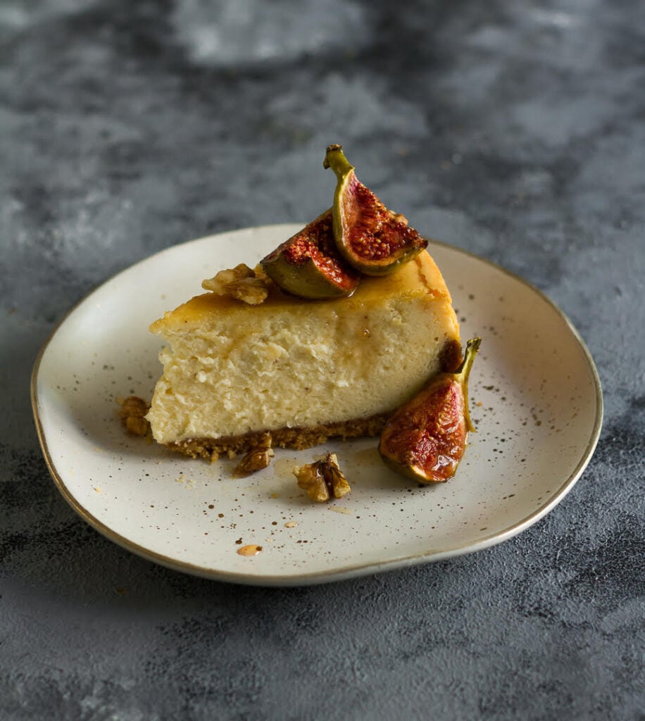 Cinnamon Cheesecake Recipe | cinnamon cheesecake with roasted figs, honey and walnuts