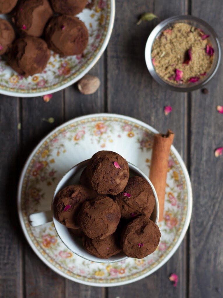 Chai Spiced Chocolate Truffles | Easy Chocolate Truffles Recipe