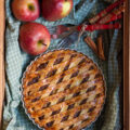Classic Apple Pie | Easy Eggless Apple Pie Recipe