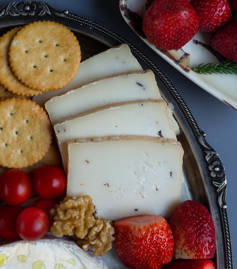 Easy Cheese Board | How to make a cheese board