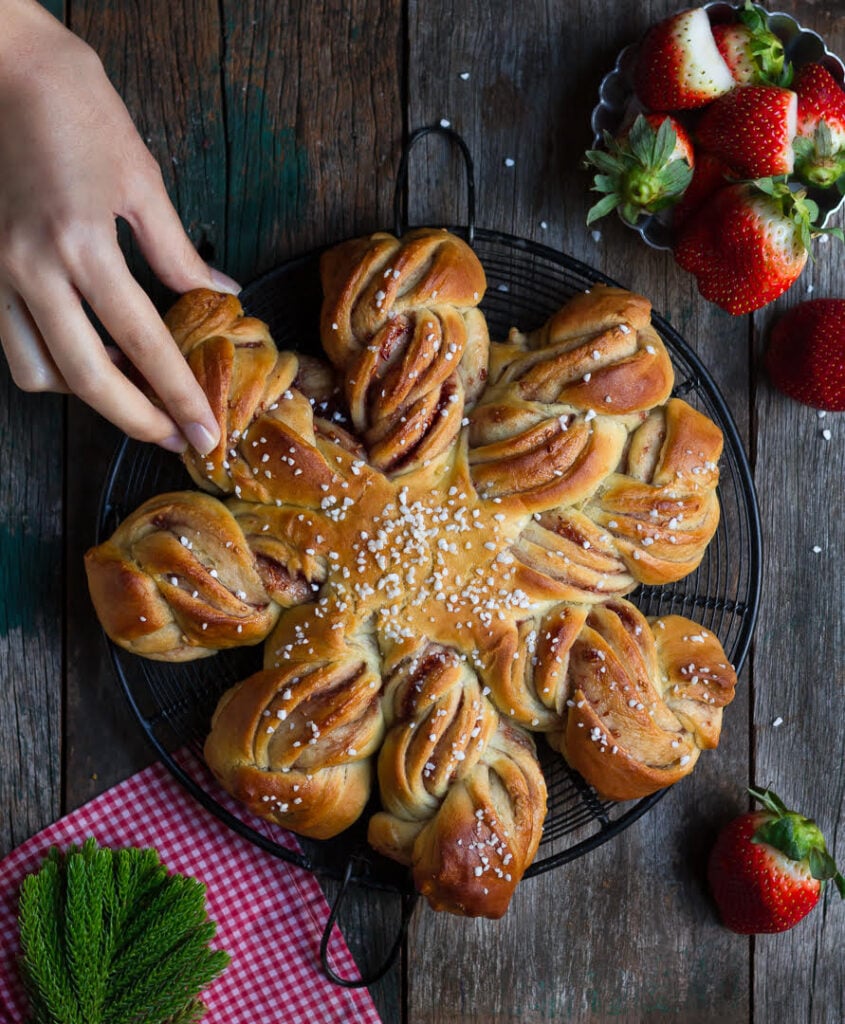 Strawberry Star Bread | Vegan Star Bread Recipe