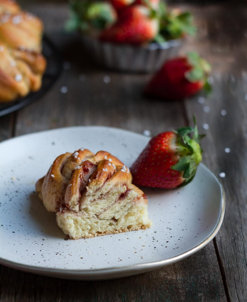 Strawberry Star Bread | Vegan Star Bread Recipe