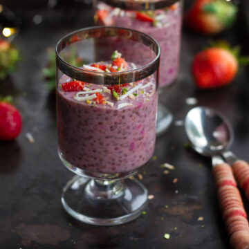 Strawberry Chia Pudding | Vegan Glutenfree Healthy Chia Pudding