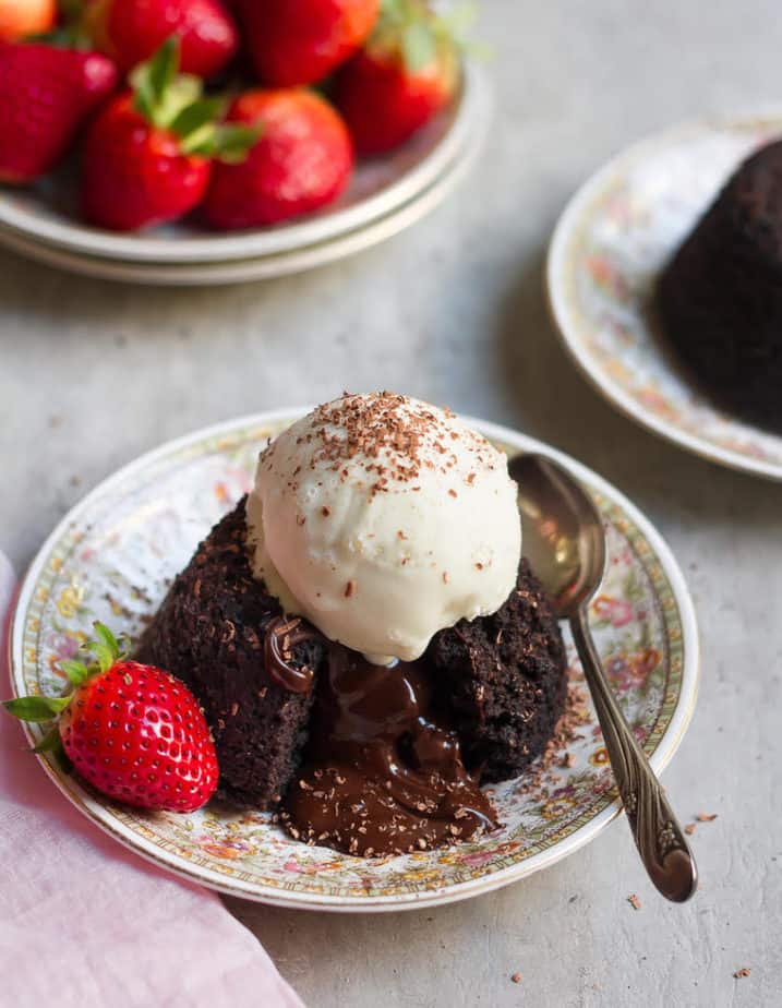 Chocolate Lava Cake | Eggless Molten Chocolate Cake