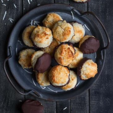 Coconut Macaroons | Easy Coconut Macaroon Recipe