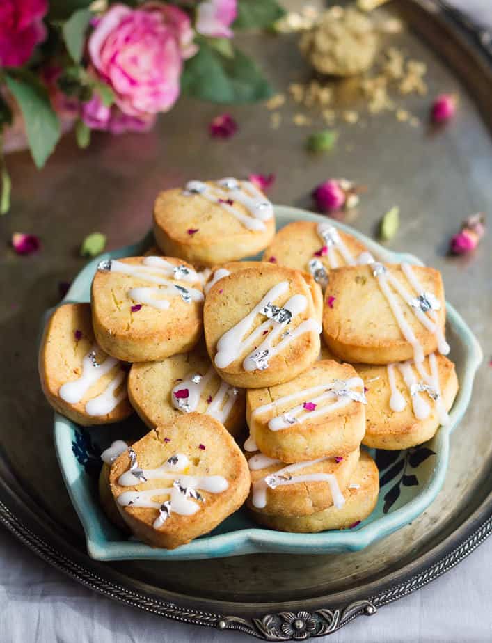 Eggless Thandai Cookies | Easy thandai shortbread cookies | Spiced shortbread cookies