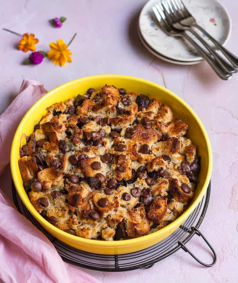 Chocolate Chip Bread Pudding | Easy chocolate bread pudding recipe