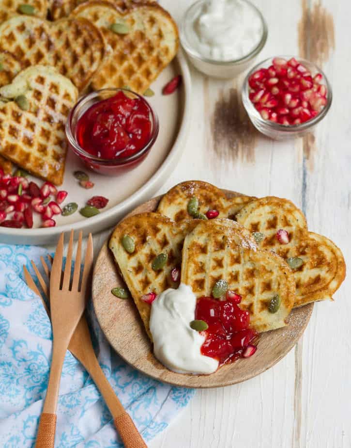 Lemon Poppyseed Waffles | Vegan lemon poppyseed waffles recipe