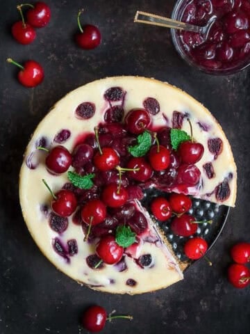 Cherry cheesecake