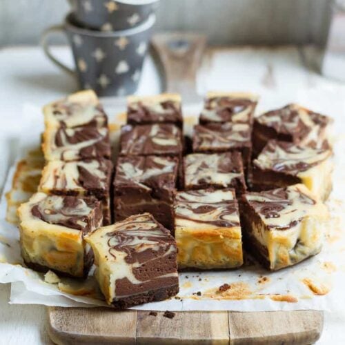 Chocolate Swirl Cheesecake Bars | Easy Chocolate Swirl Baked Cheesecake Bars