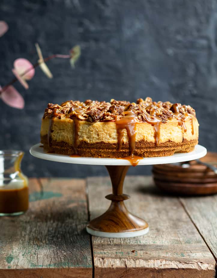 Apple Crumble Cheesecake | Eggless Apple cheesecake with Crumble