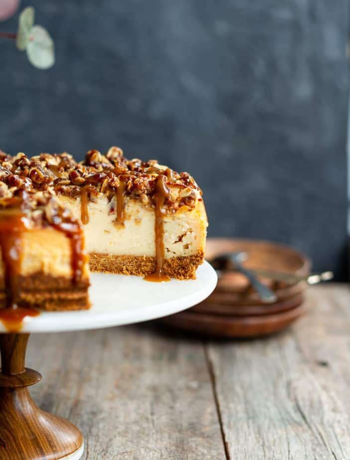 Apple Crumble Cheesecake | Eggless Apple cheesecake with Crumble