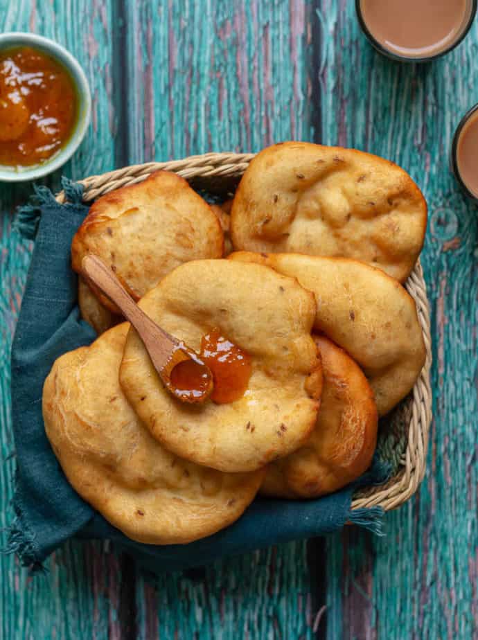 Mangalore Buns Recipe| Sweet Banana Buns | Banana Puris