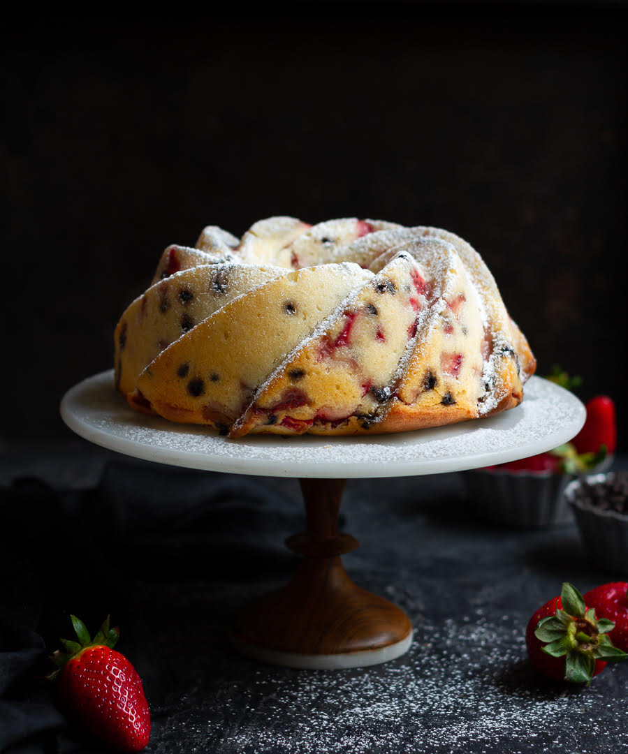 Strawberry Cream Cheese Pound Cake | Eggless Strawberry Cream Cheese Cake