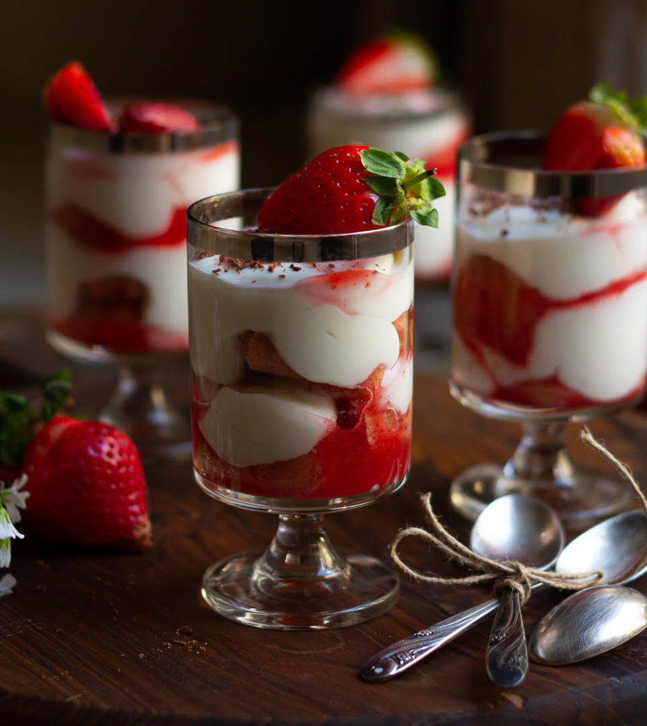 Strawberry Tiramisu | Eggless Alcohol-free Strawberry Tiramisu Recipe