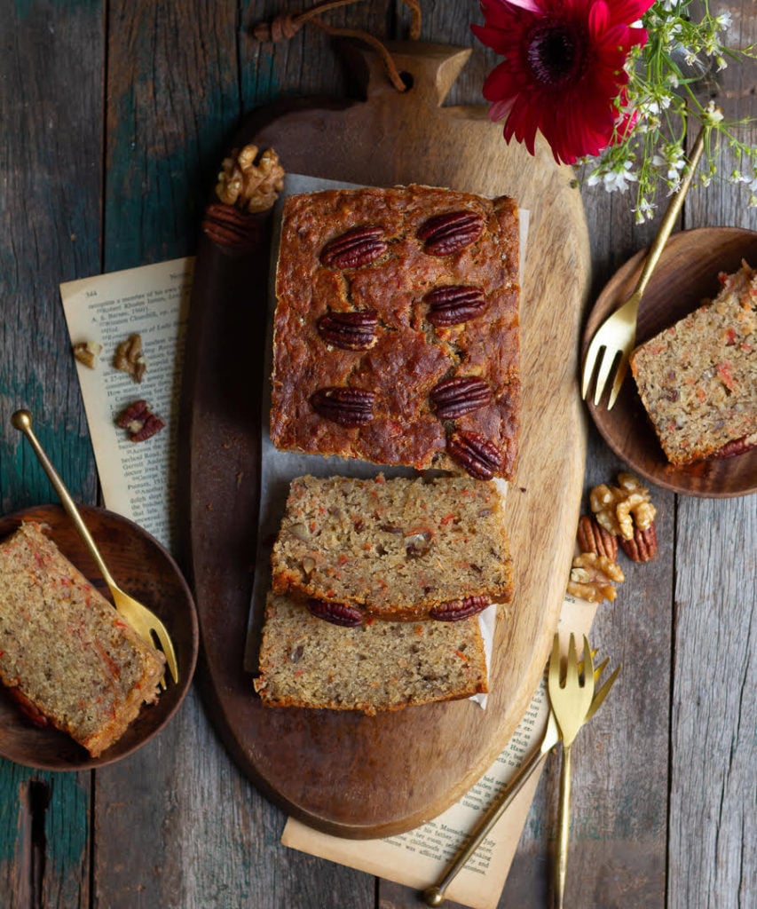 Banana Carrot Bread | Eggless banana carrot bread