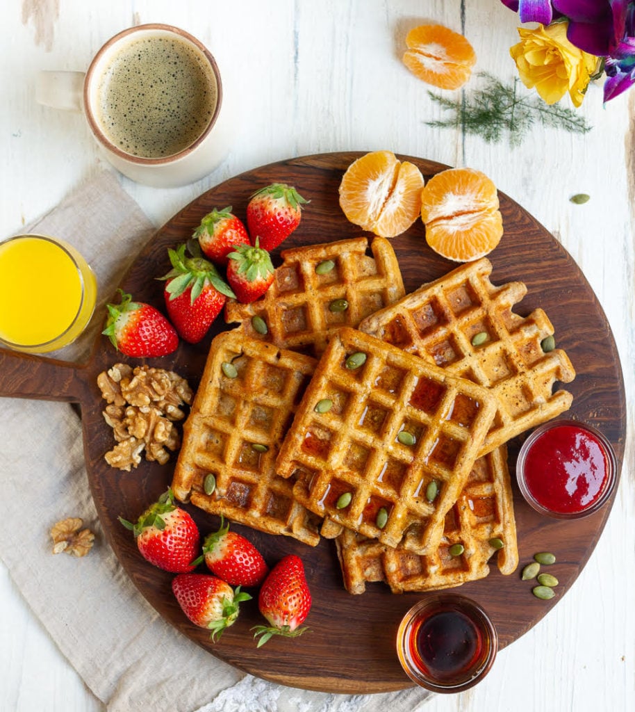 Carrot Cake Waffles | Easy vegan carrot waffles