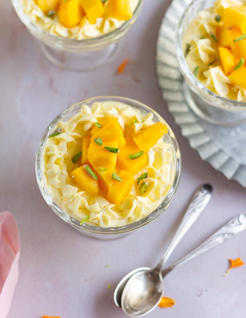 No-Bake Mango Cheesecake