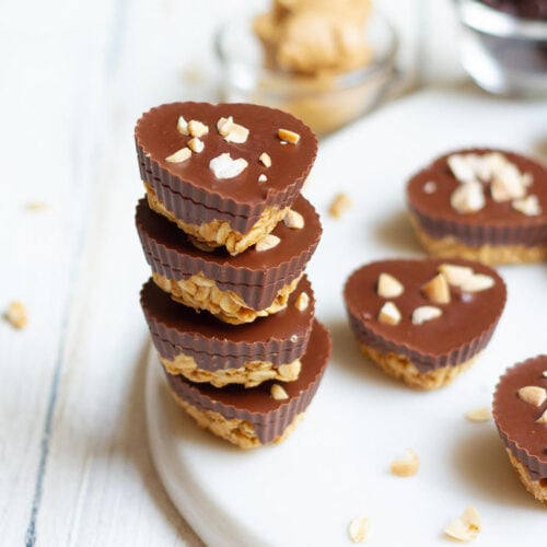 Peanut Butter Oats Bites | Peanut Butter Chocolate Oats Cups