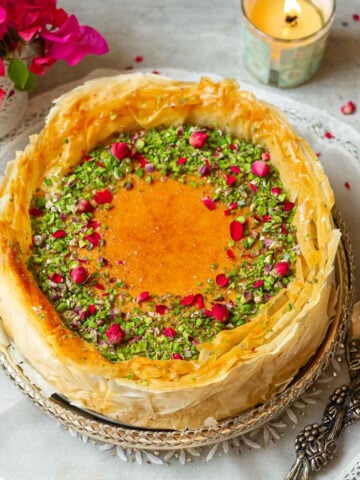 Baklava cheesecake